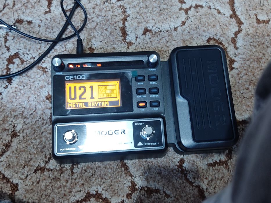 Гитарный процессор Mooer ge 100