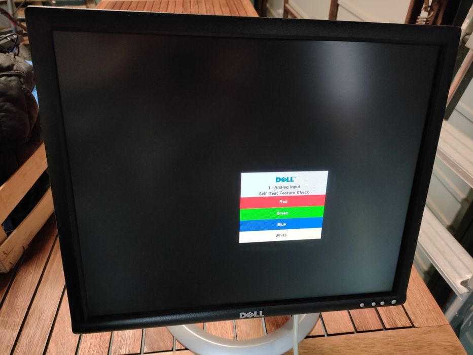 Monitor Dell 17"