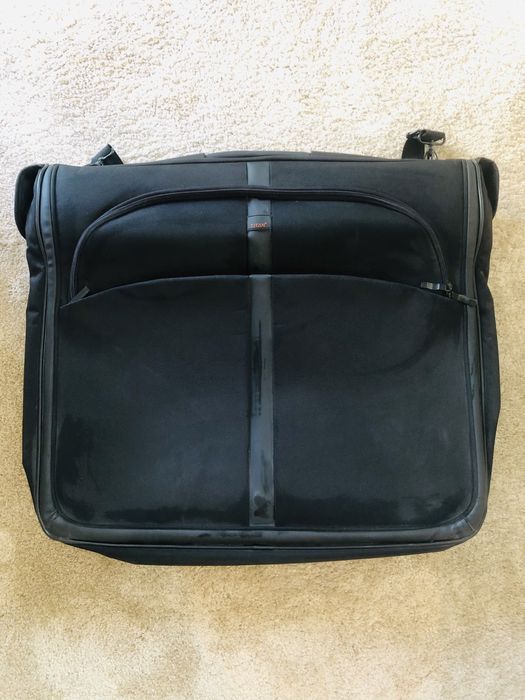 Podróżna torba na garnitur Titan