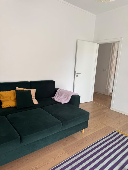 Sofá-cama em excelente estado – 460 €