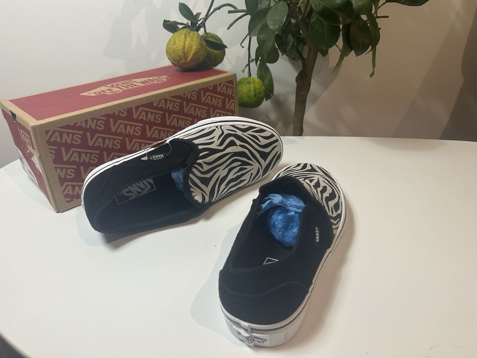 Uniwersal / Vans Asher Metatallic Zebra Slip On Skate Shops