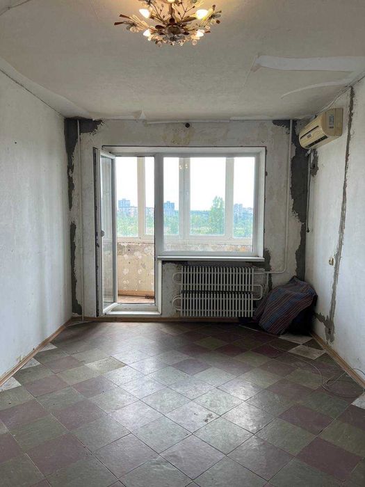 Продаж 2 кімн м-н. Сонячний 55, мпо, мпт, електрика, балкон.