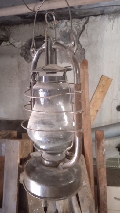Лампа керосиновая