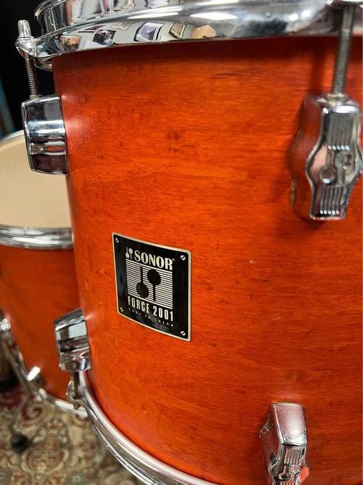 Bateriar Sonor 2001 em estado impecável