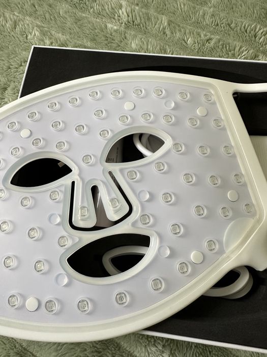 CurrentBody, 1 серія світлодіодна led маска для обличчя