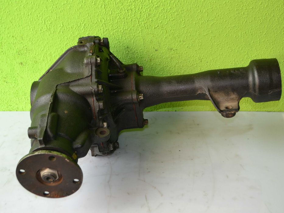 Dyferencjał Dyfer Przód TOYOTA LAND CRUISER 3.0 TD  3.909 / 43:11 /