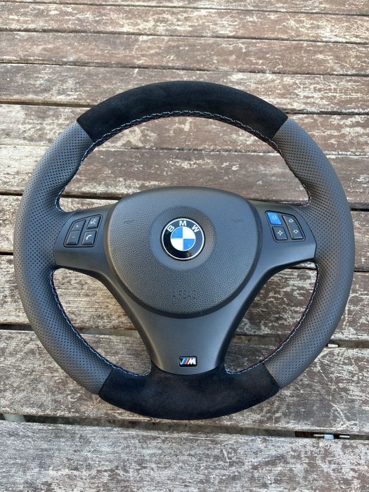 Volante BMW pack M e81 e82 e84 e87 e88 e90 e91 e92 e93 pele + alcantara