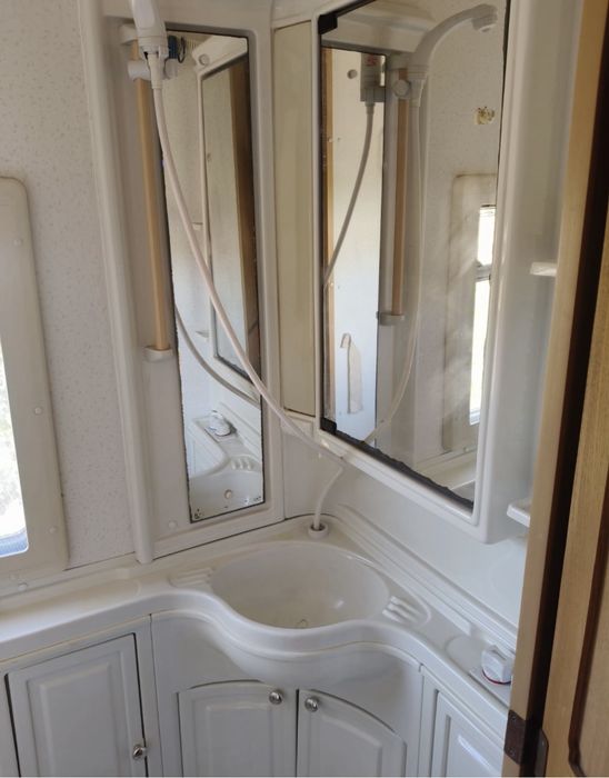 Autocaravana 2.8 HDI Inglesa (AC)