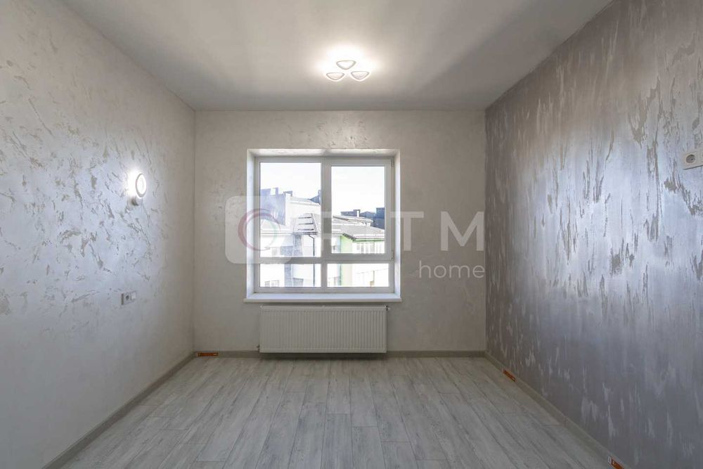 Продається простора 4к квартира з ремонтом