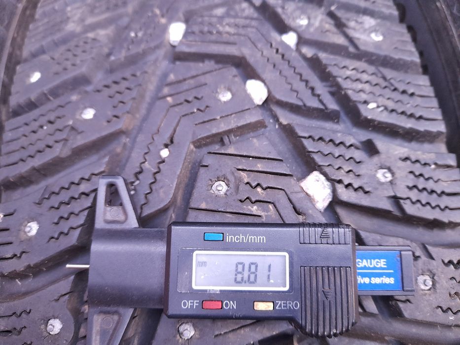 Opony zimowe  215/65r17 i 2021 skandynawskie