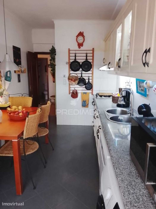 T3 com 110 m² no Fogueteiro — Espaço, luminosidade e localização!