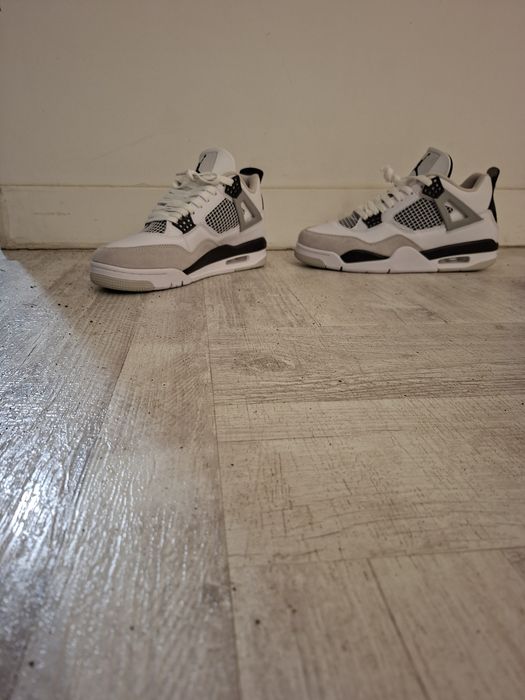 Jordany 4 military black