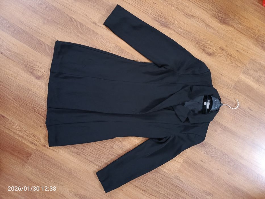 Czarna elegancka sukienka damska z długim rękawem S