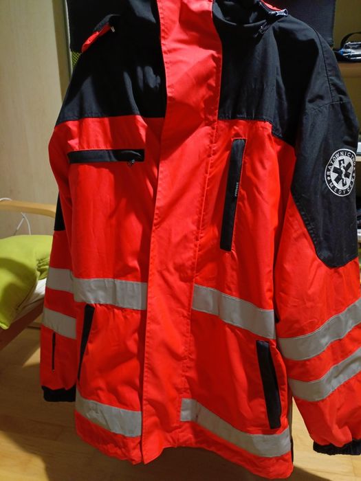 Kurtka fluo ratownik medyczny
