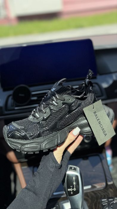 Кросівки Balenciaga 37
