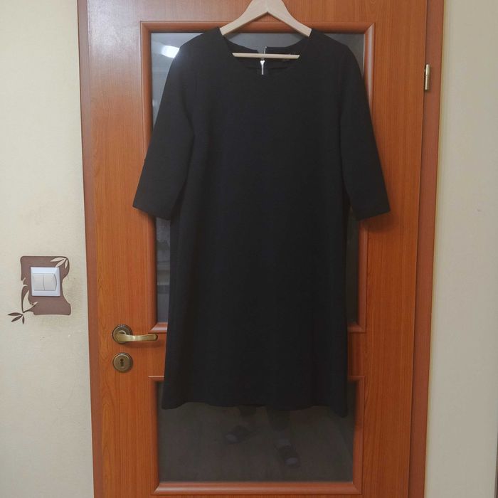 Sukienka klasyczna czarna