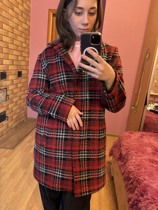 Жіноче пальто на весну