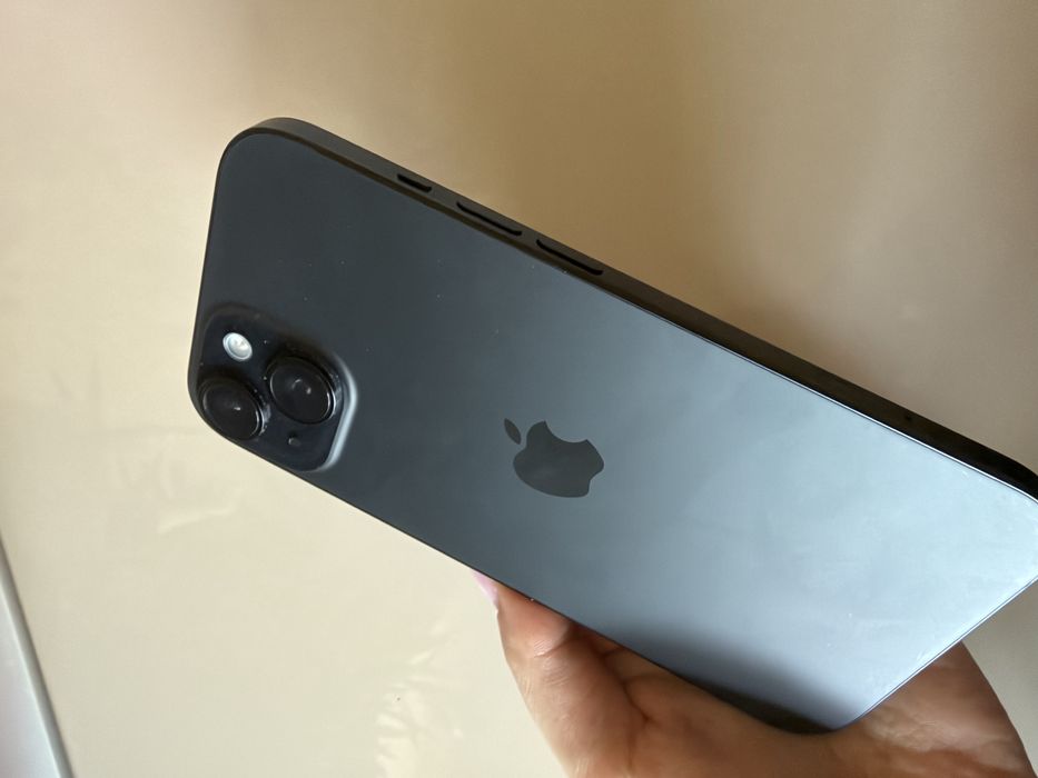 iPhone 15 stan dobry
