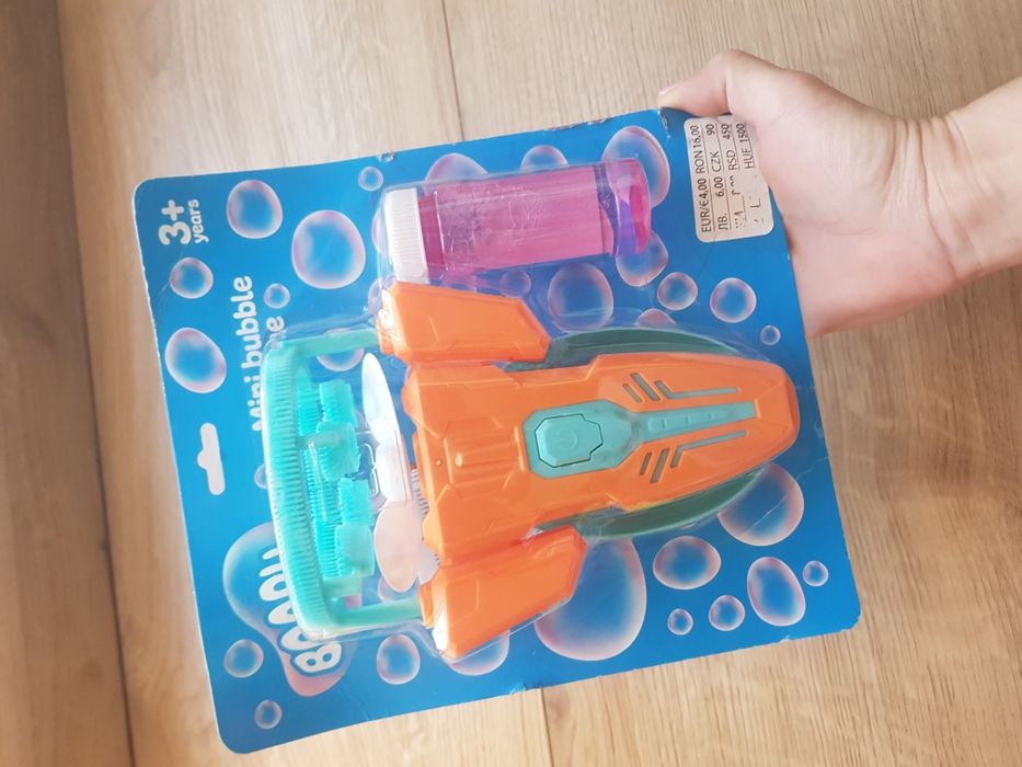 Nowe bańki mydlane z pistoletem zabawką marki Pepco