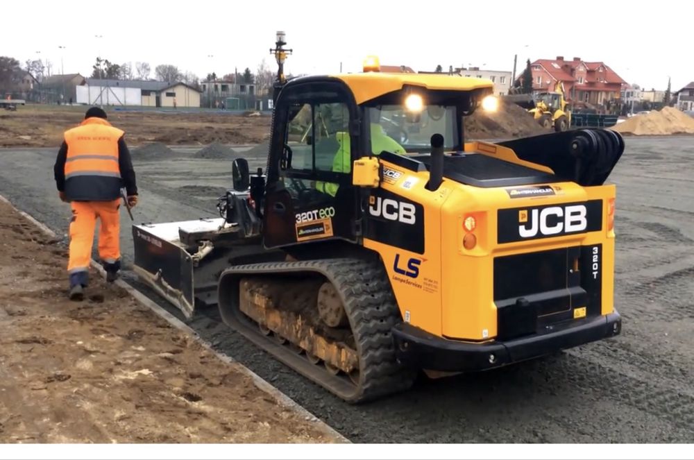 JCB 320T + Lemiesz MEKOS 240 + TRIMBLE | Zestaw NIWELACYJNY