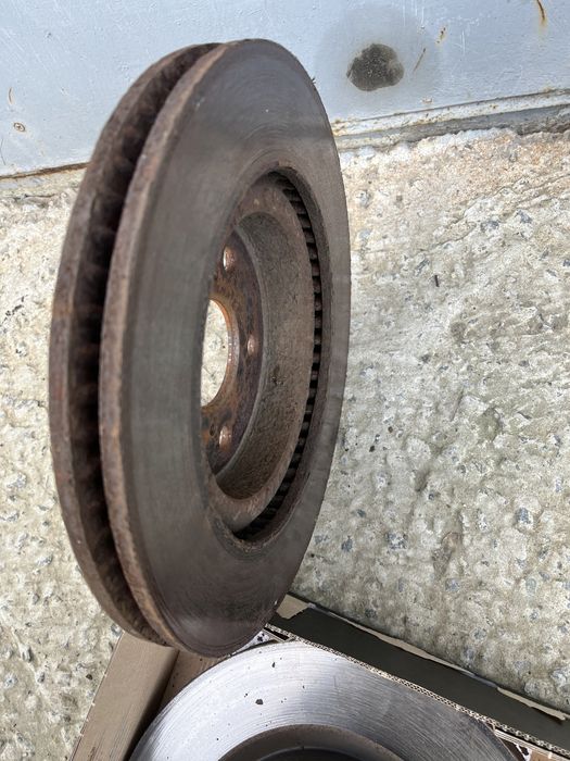 Тормозные диски Камри V70, RAV-4.