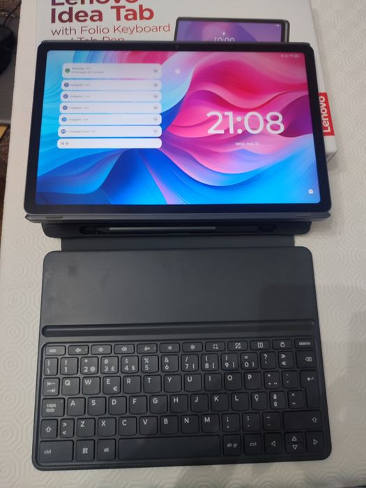 Tablet Lenovo Idea Tab com teclado e pen
