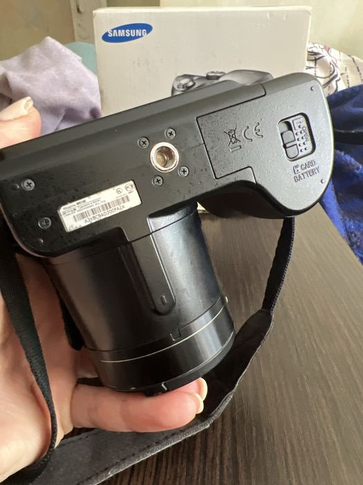 Продам Фотоапарат Samsung WB 100