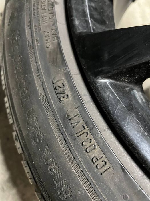 Пара зимової гуми 225/55/18 Uniroyal , 2021 року