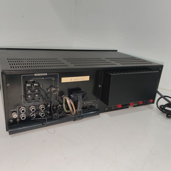 Receiver - Sanyo DCX-233L AM/FM Stereo (Amplificador com Radio)