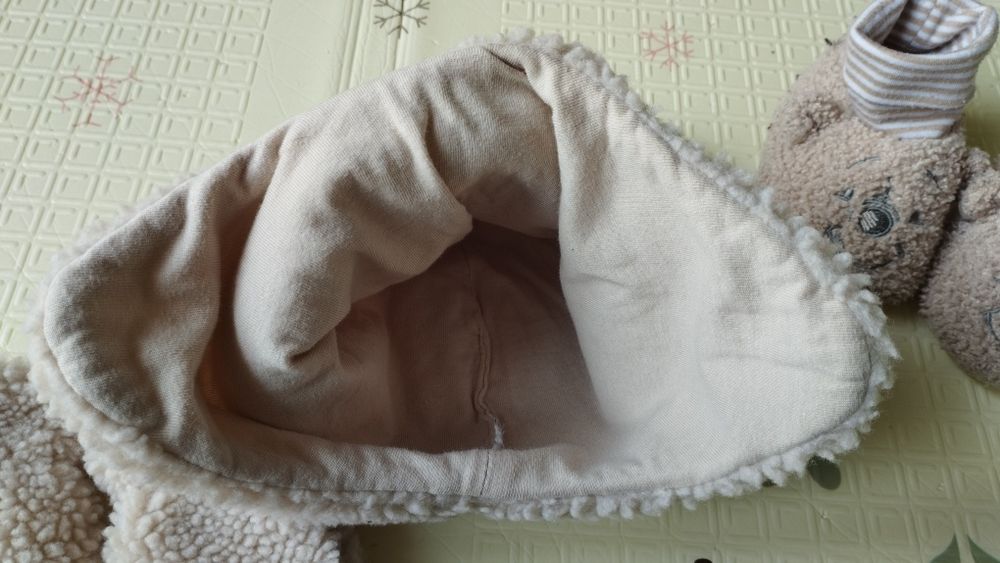 Conjunto Winnie the Pooh 6-9 meses