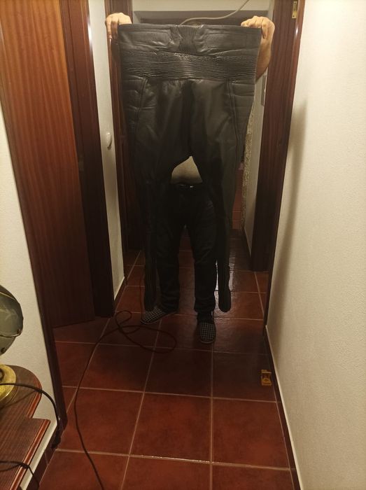 Roupa masculina cabedal