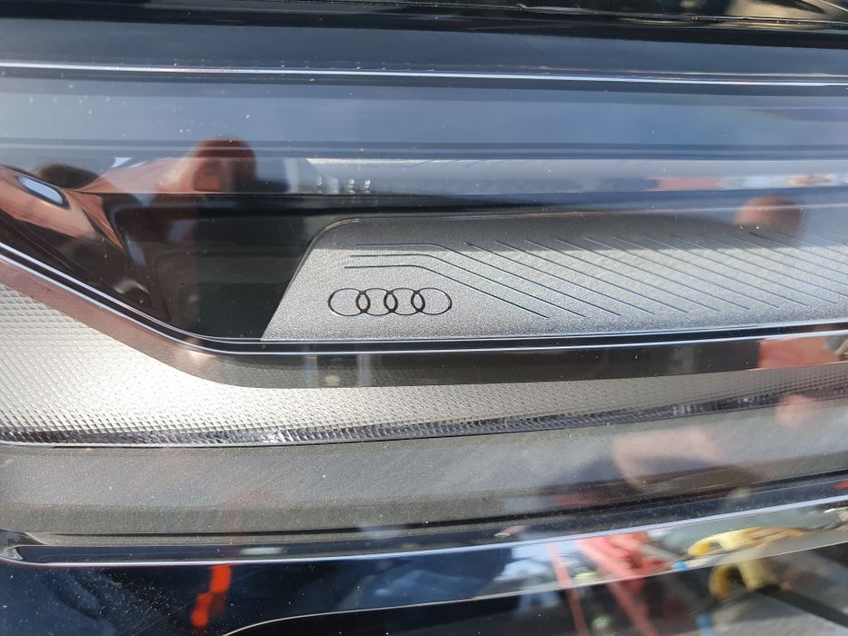 Lampa reflektor FULL led audi q5 22r