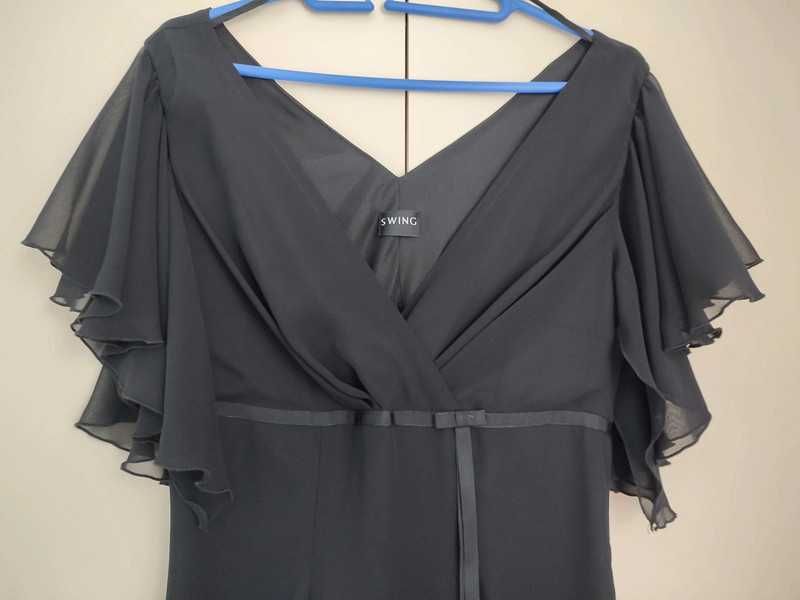 Czarna sukienka balowa