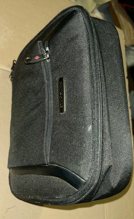 Necessaire/bolsa de viagem Samsonite