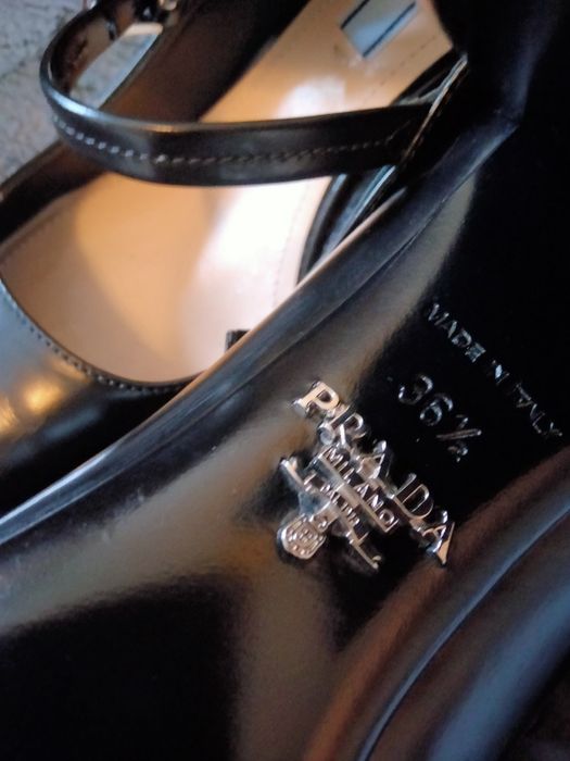 Buty damskie PRADA rozmiar 36.5