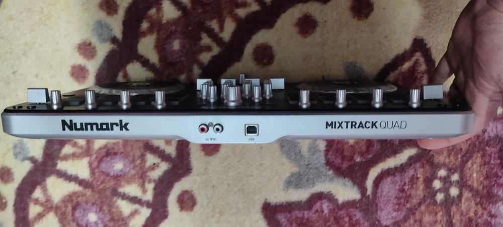 Venda Rapida Mesa de Mistura Dj Numark Quad