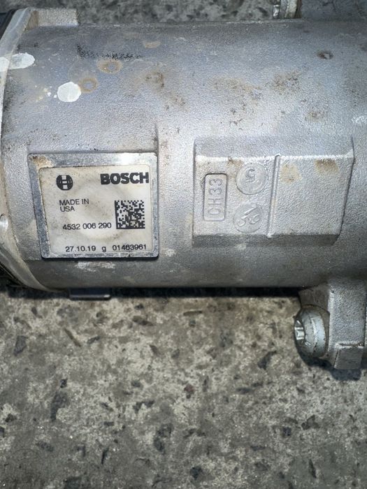 Jeep cherokee kl електроніка до рульової рейки