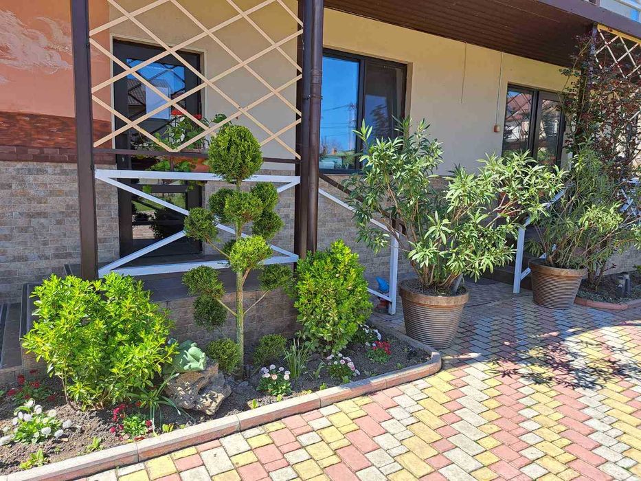 Квартира подобово в Київському районі, бомбосховища, парковка