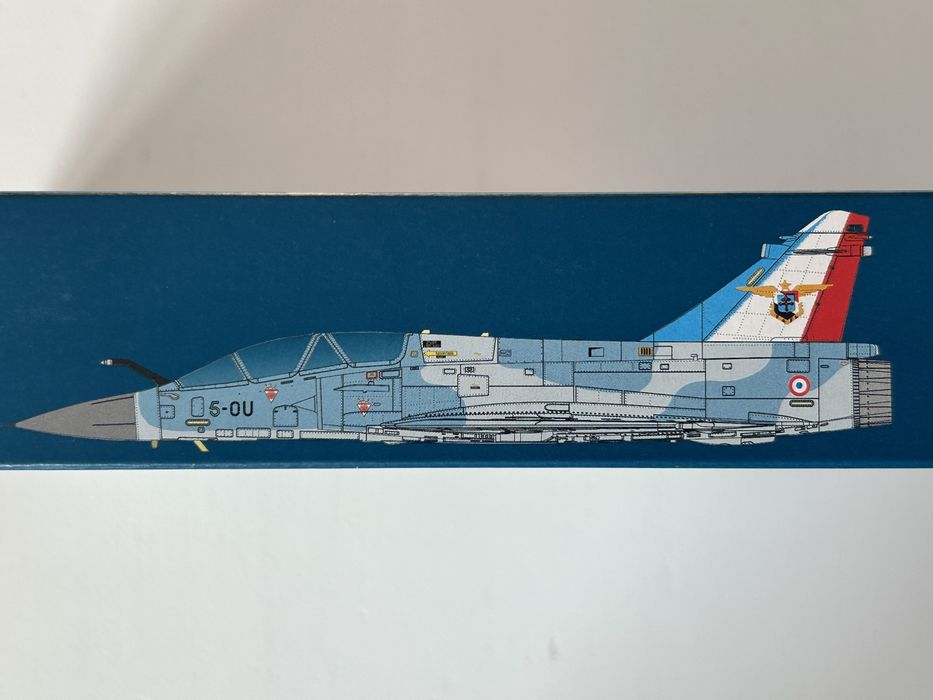 Samolot Mirage 2000 B/D model 1/72 Italeri 90023