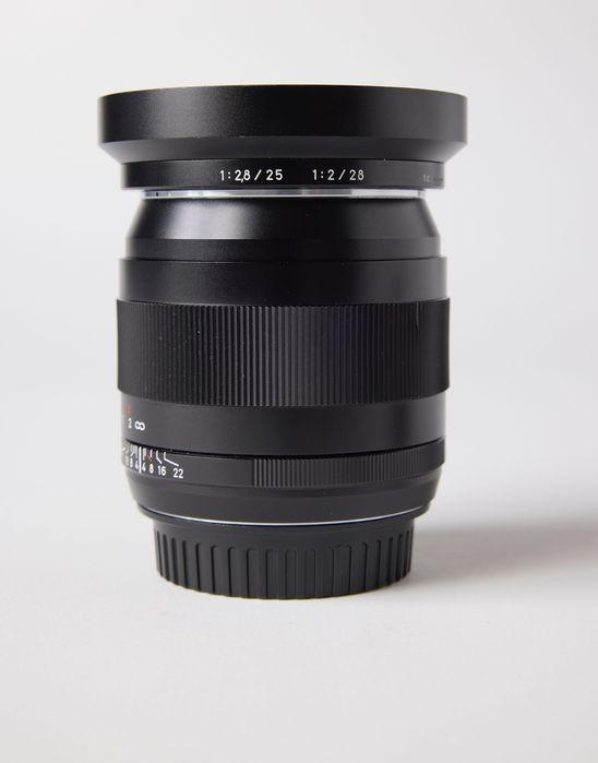 Carl Zeiss Distagon T* 28mm f/2 ZE (Canon EF)