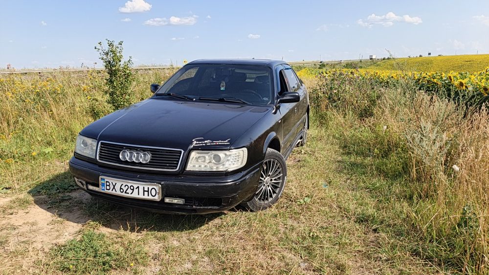 Автомобіль audi 100 c4