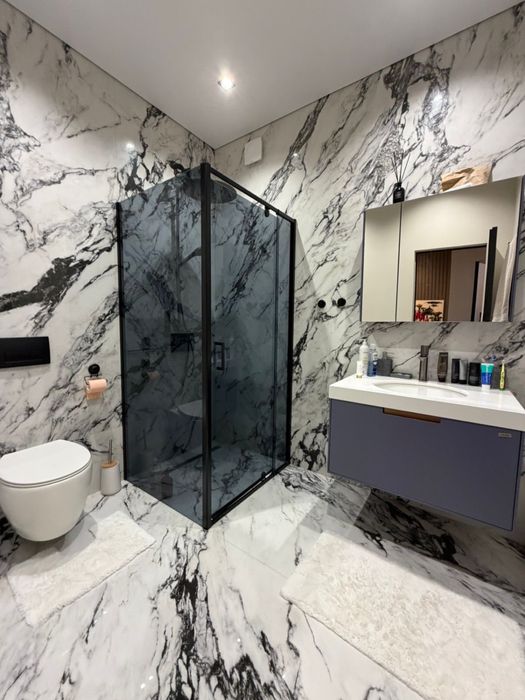 Продаж котеджу з меблями та технікою