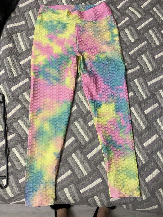 Подам лосини з пушап ефектом нові