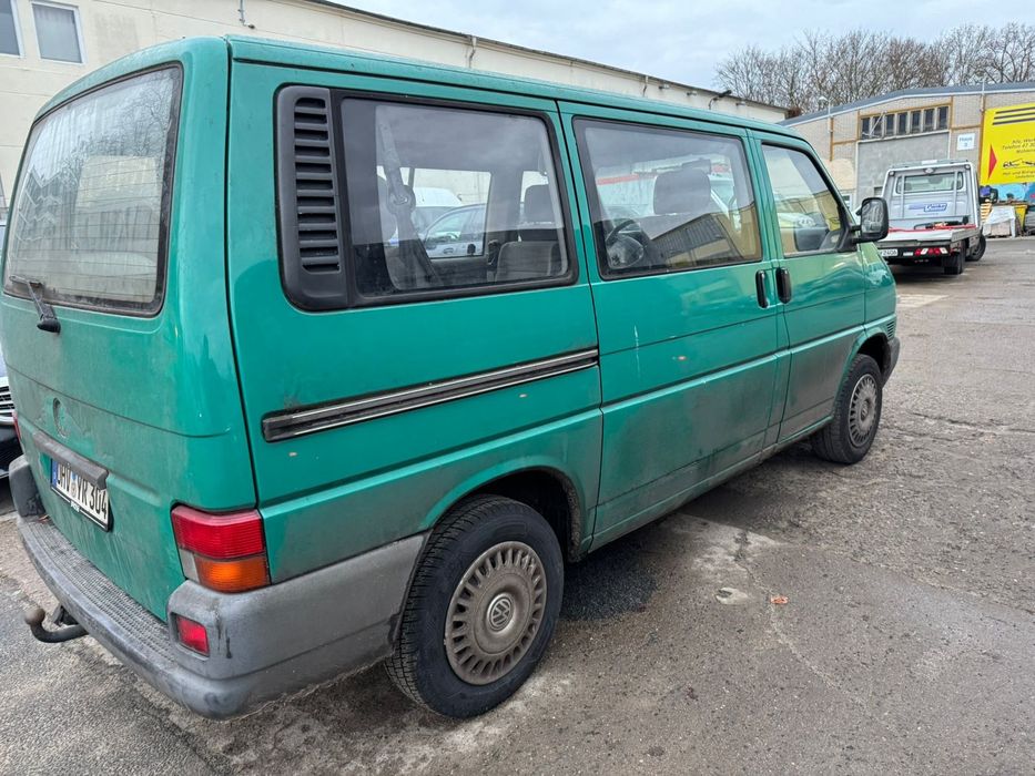 Multivan 2.5 102 konie