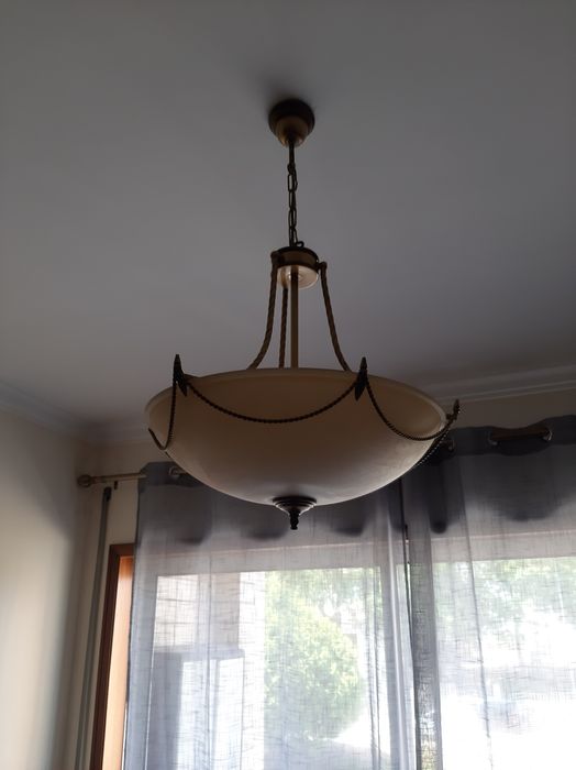 Conjunto de dois candeeiro de teto.