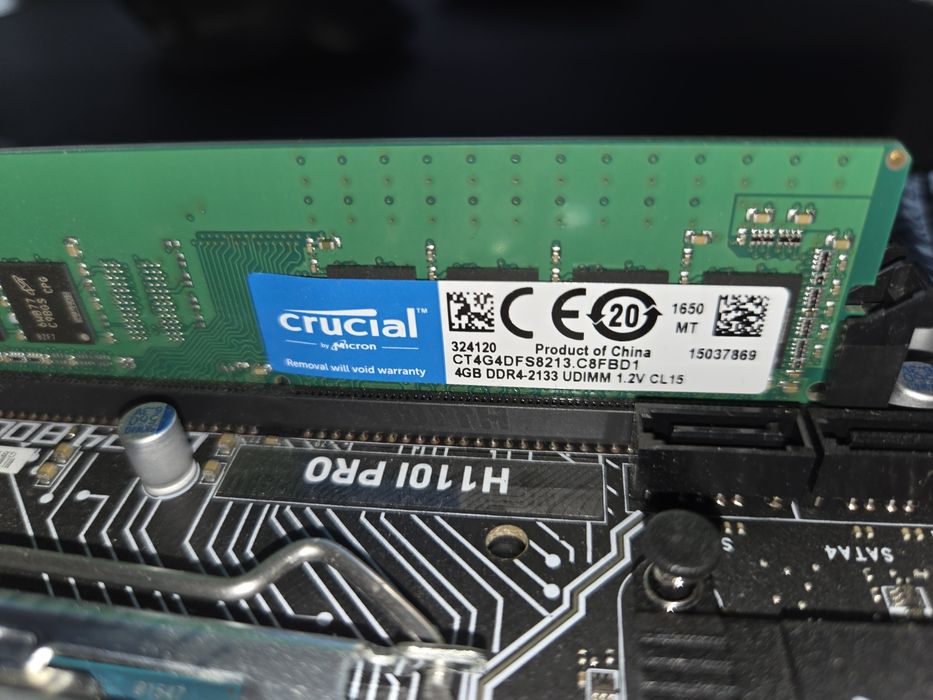 Motherboard MSI H110I Pro + 4Gb RAM DDR4 + Celeron G3900