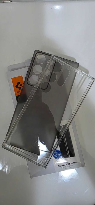 SPIGEN Case for Samsung Galaxy S23 Ultra + Offer63824708619649120