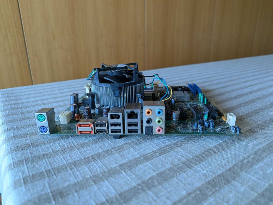 Bundle Intel i3-550 / Board Foxconn P55M01A1