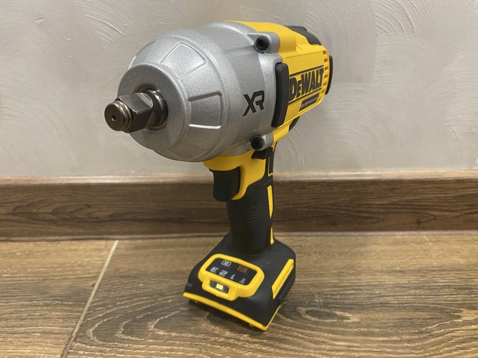 Гайковерт DeWalt DCF900