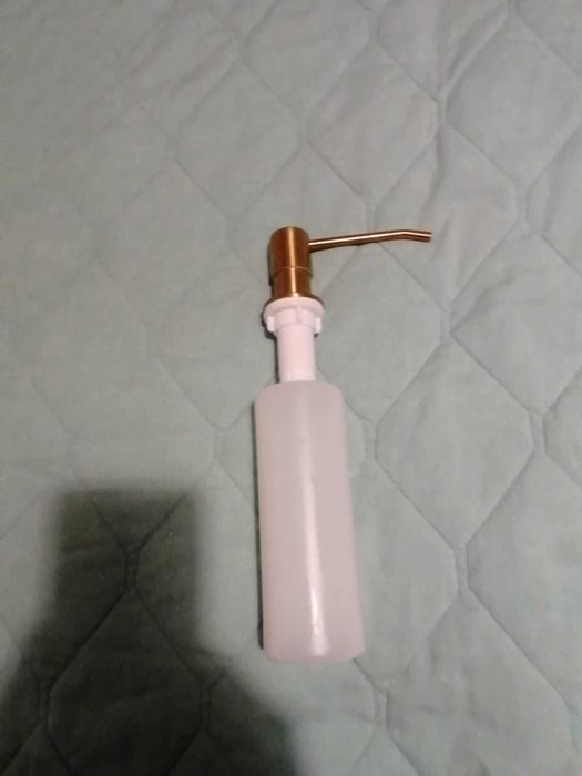 Dozownik do płynu okrągły – Złoty